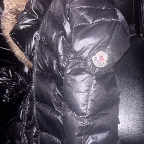 Moncler Women's Black Puffer Jacket with Tan Fur Collar - Picture 2 of 5
